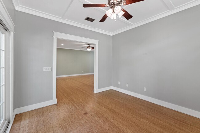 Building Photo - 129 Moudy Ln