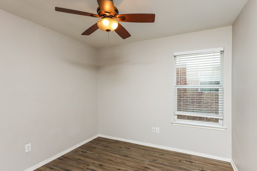 Building Photo - 4525 Grainland Ct