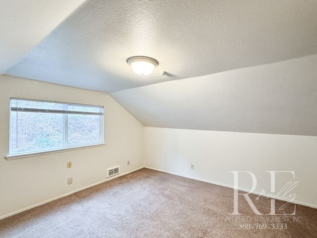 Building Photo - 1215 Evans Ave W