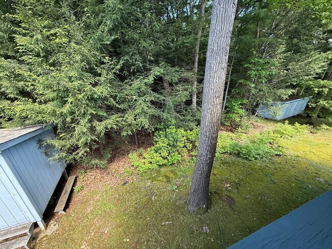 Building Photo - 28 Maria Ave