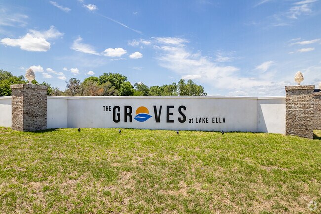1252 Vanderway Ln Lady Lake, FL 32159 - The Groves at Lake Ella