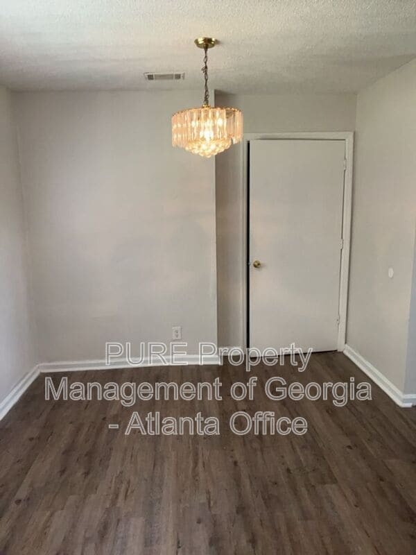 Building Photo - 314 Sterling St