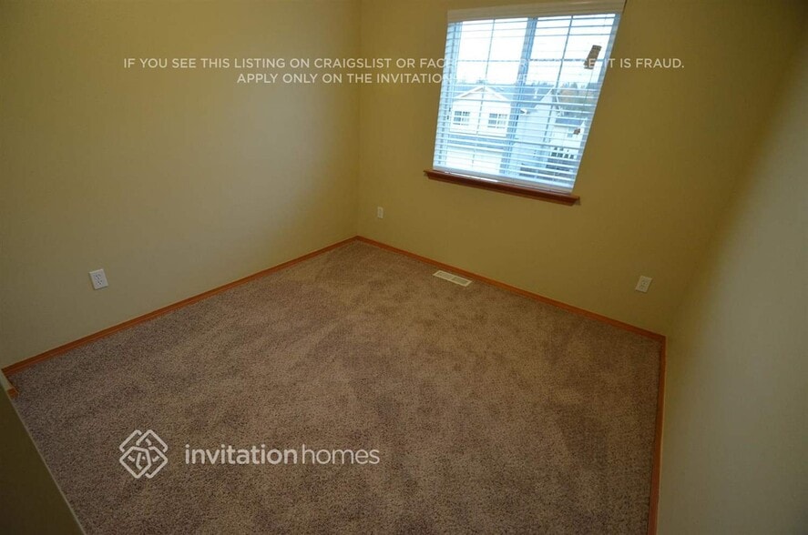 Building Photo - 3704 73rd Ave NE