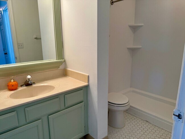 Building Photo - Gorgeous 1 Bed, 1 Bath in Hilliard