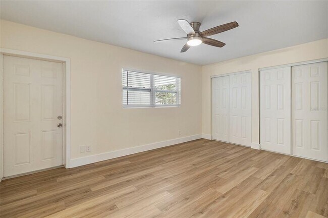 Building Photo - 4087 Vana Dr