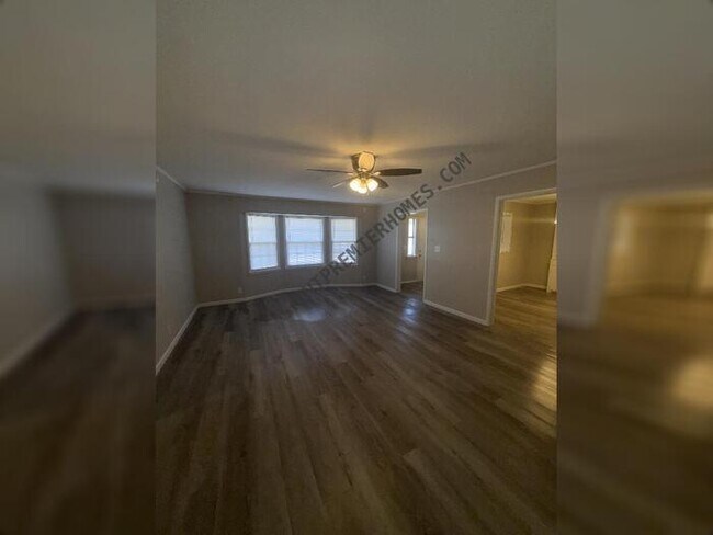 Building Photo - 3903 N Aydelotte Ave