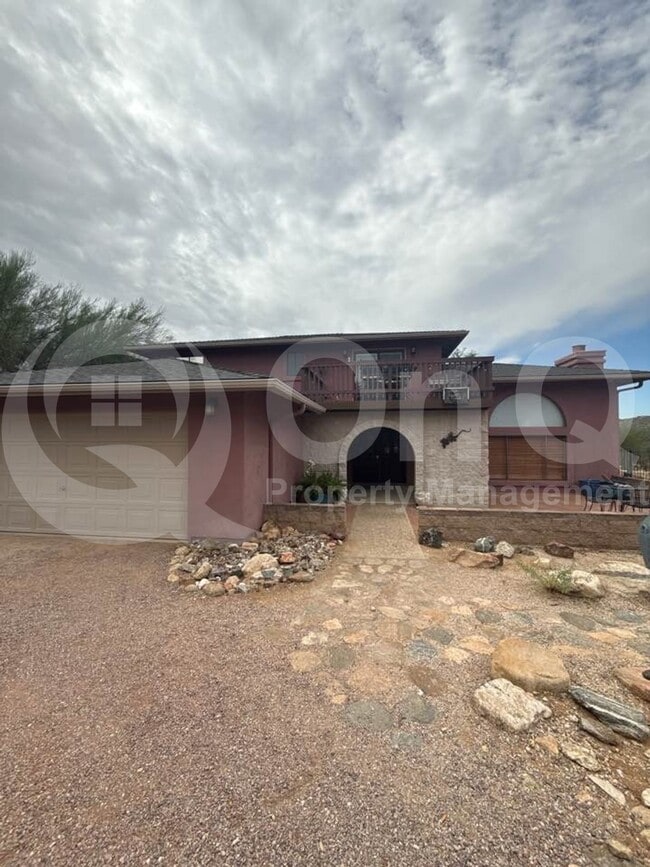 Primary Photo - 5081 N Bear Canyon Rd