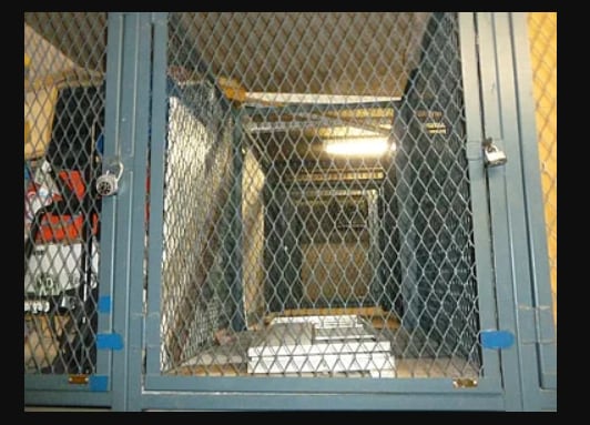 Building Photo - 8801 W Golf Rd