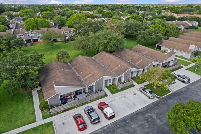 Building Photo - 15712 Woodgate Ct