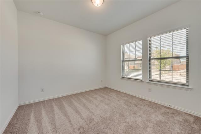 Building Photo - 3514 Honeysuckle Holw