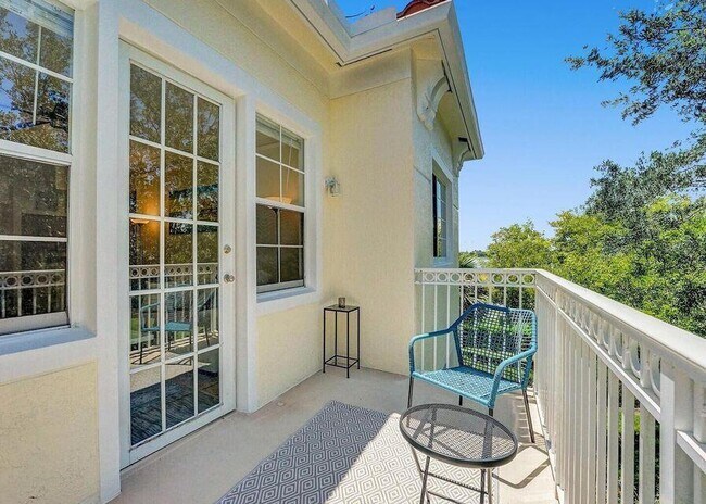 Building Photo - 9857 Baywinds Blvd