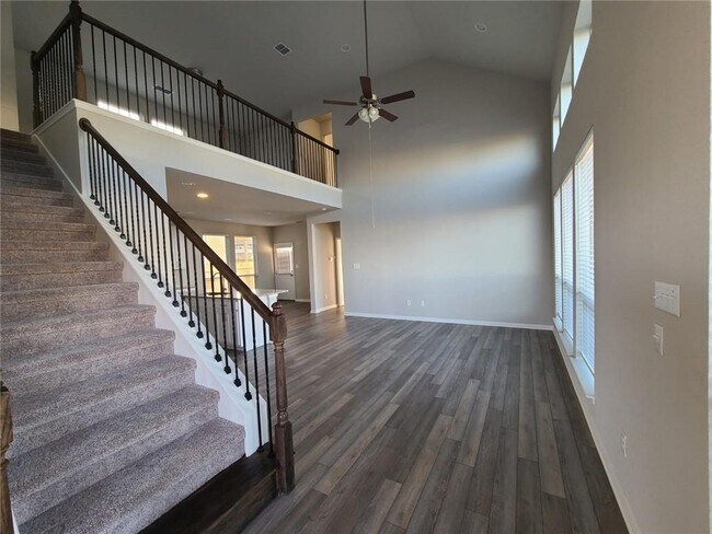 Building Photo - 3201 College Park Dr
