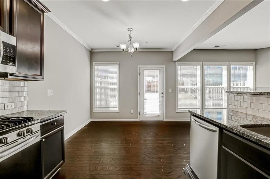 Building Photo - 1237 Foxcroft Ln
