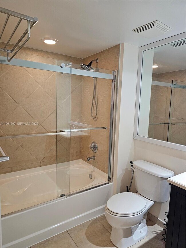 Building Photo - 325 S Biscayne Blvd