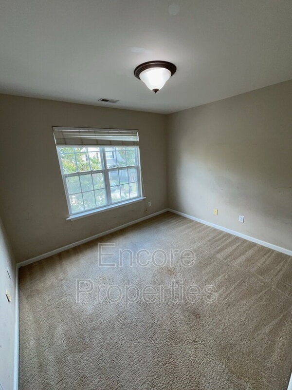 Building Photo - 250 Joshua Glen Ln