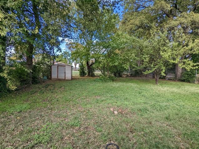 Building Photo - 3827 Black Oak Dr