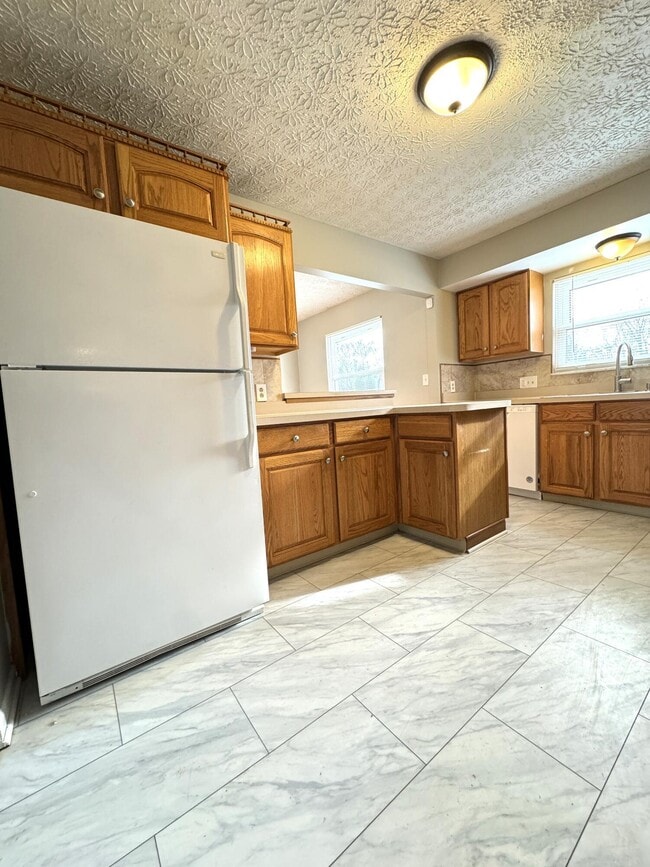 Building Photo - 5117 Bixford Ave