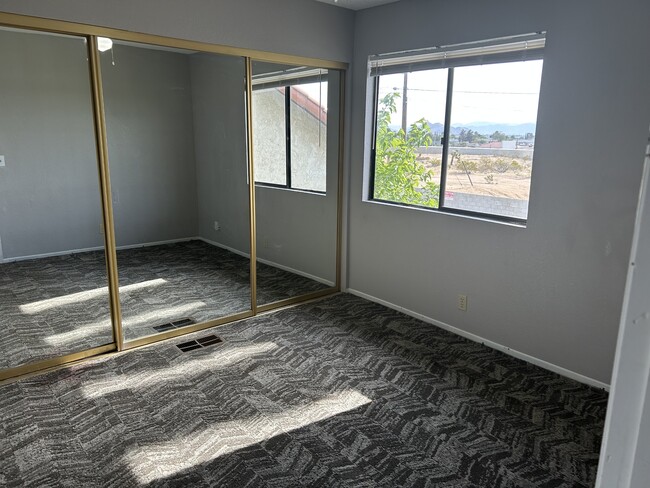 Building Photo - 16780 Green Tree Blvd