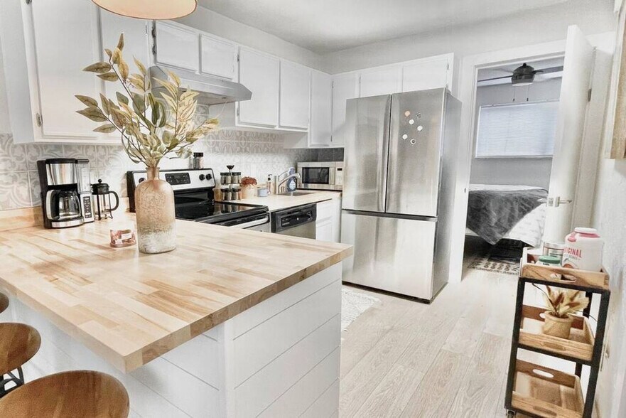 Building Photo - 253 Hayden Rd