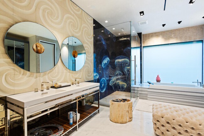 Building Photo - 8356 Sunset View Dr