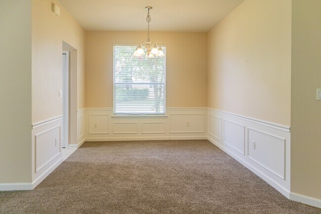 Building Photo - 6589 White Blossom Cir