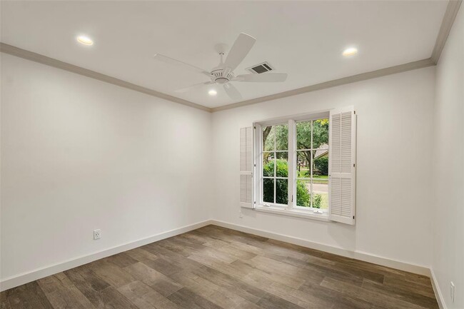Building Photo - 427 Ashford Forest Dr