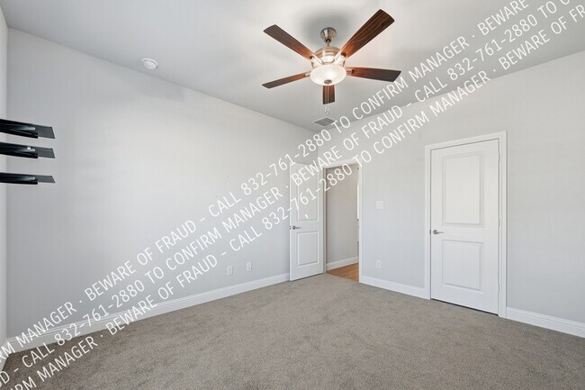 Building Photo - 248 Waters Rdg Dr