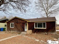 Building Photo - Fantastic House Near City Park