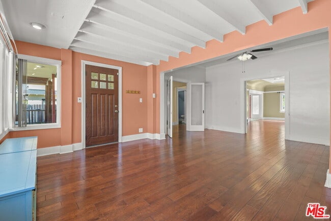 Building Photo - 975 Westchester Pl