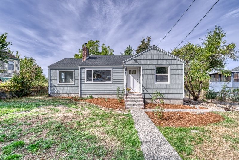 Building Photo - 3223 Herren Ave