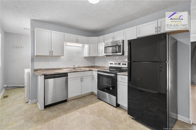 Building Photo - 818 Grambling Ct