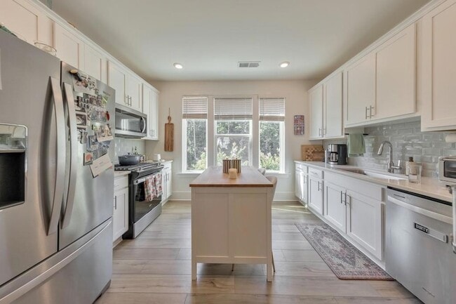 Building Photo - 1519 Layton Ln NW
