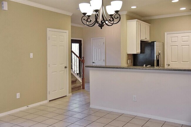 Building Photo - 8526 Willow Loch Dr