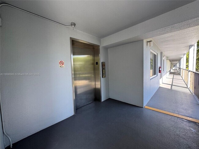 Building Photo - 1151 SW 128th Terrace