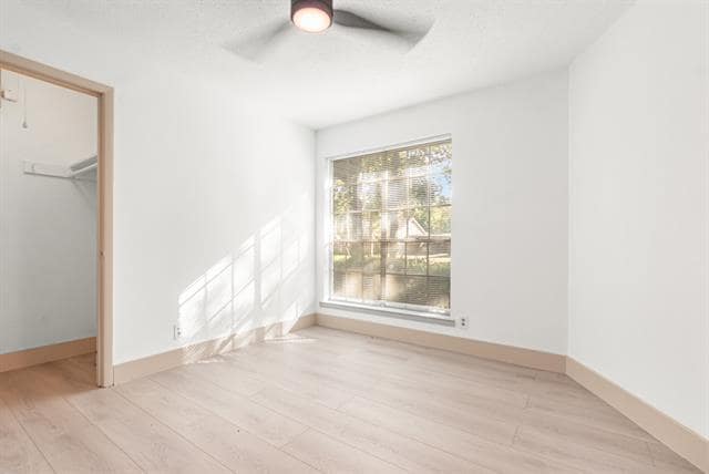 Building Photo - 210 Oak Forest Trail