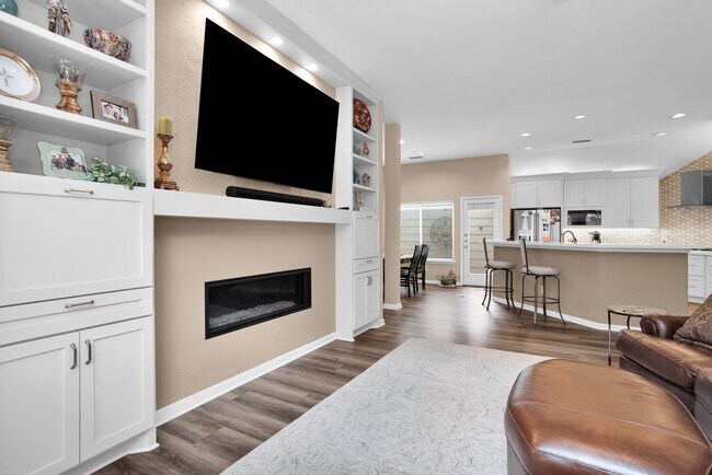 Building Photo - 7 Cypress Bayou Ct