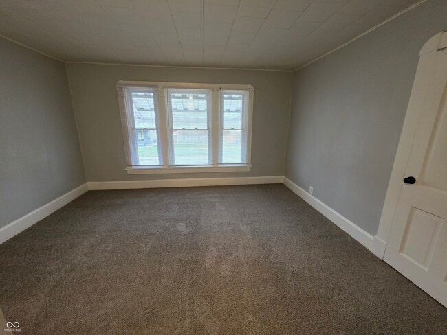 Building Photo - 5030 E New York St