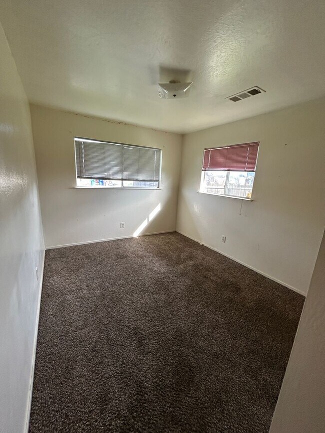 Building Photo - 10769 Arbor Dr