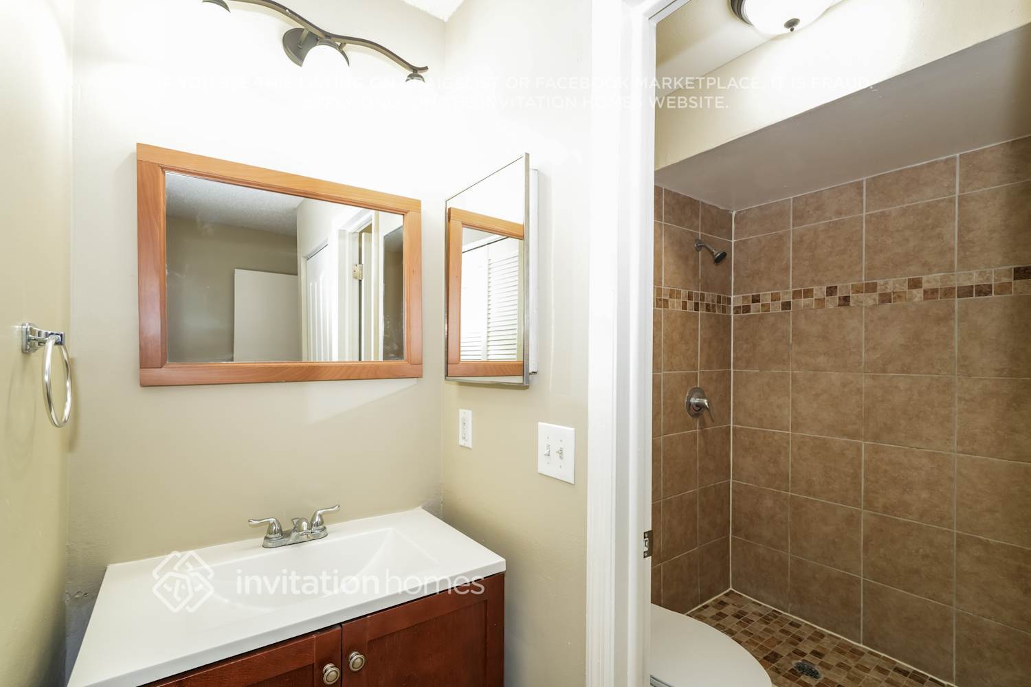Building Photo - 1618 Crossridge Dr