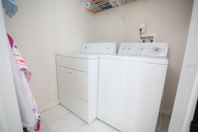 Building Photo - 4737 Chalfont Dr