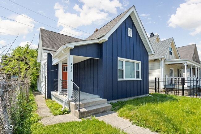 Primary Photo - 413 E Caven St