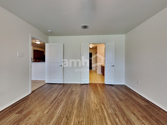 Building Photo - 2002 Wagon Trail