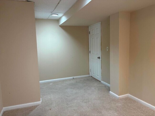 Building Photo - 8610 35th Ave