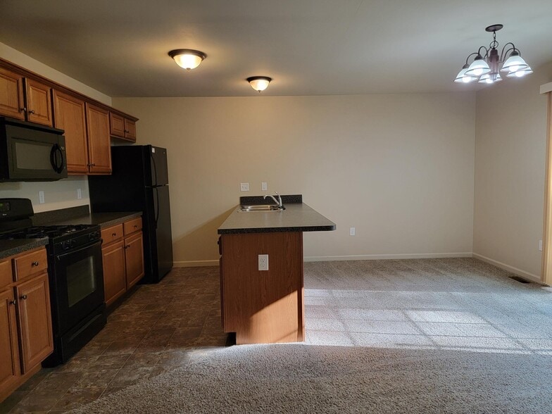 Building Photo - 30 Christy Ct