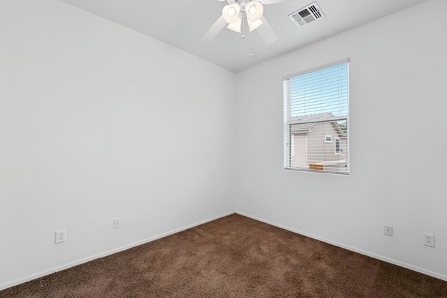 Building Photo - 4028 E Tulsa St