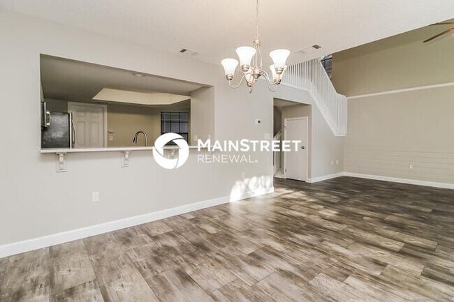 Building Photo - 3 Bedroom Pet-Friendly Home in APOPKA, FL with Main Street Renewal