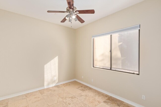 Building Photo - 15330 E Walnut Ln