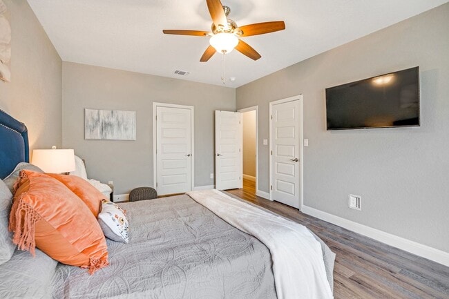 Building Photo - 3 Bedroom / 2 Bathroom super cute house for lease!