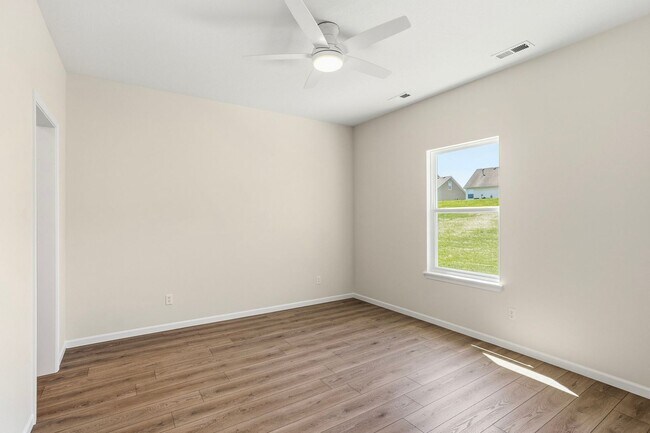 Building Photo - 5109-5111 Silver Mill Dr.