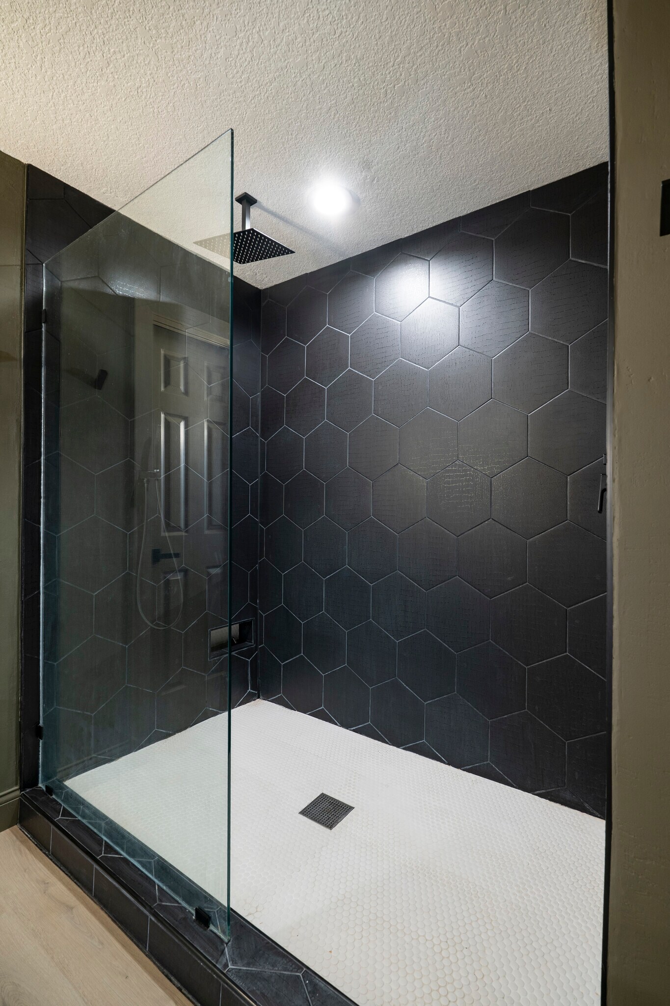 Building Photo - 10331 Mustang Rdg